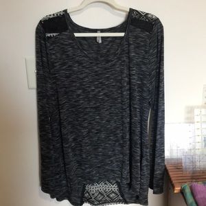 Long sleeved top